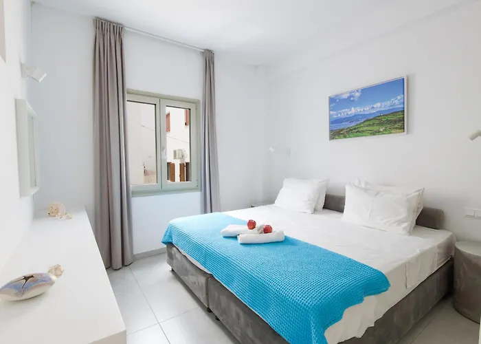 Porto Bello Di * Parikia (Paros)